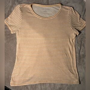 American Eagle Mustard Yellow White Striped Tee Shirt Women’s Medium